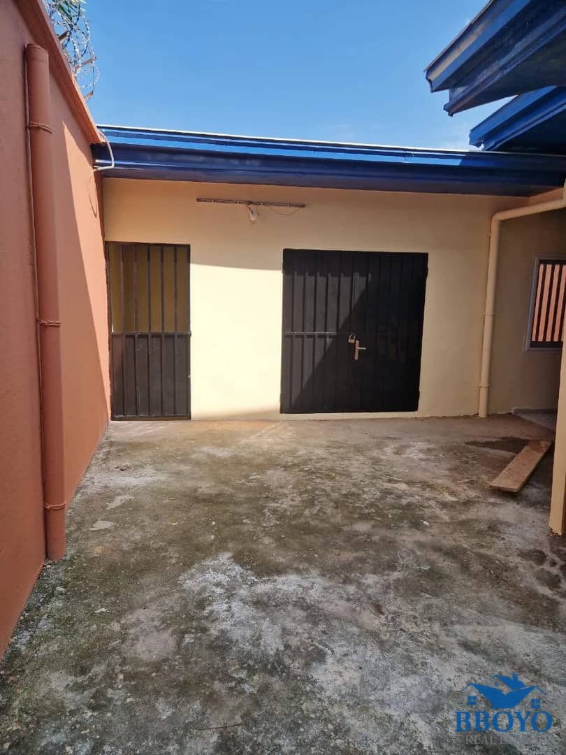 Duplex — photo 3