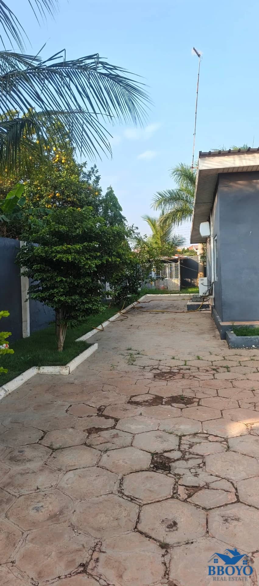 Executive 4 bedroom residential en-suit building facility — photo 3
