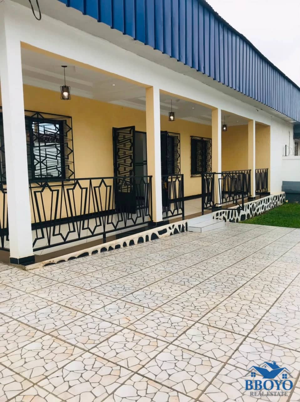 Villa à louer au Carrefour RÉGIE — photo 4