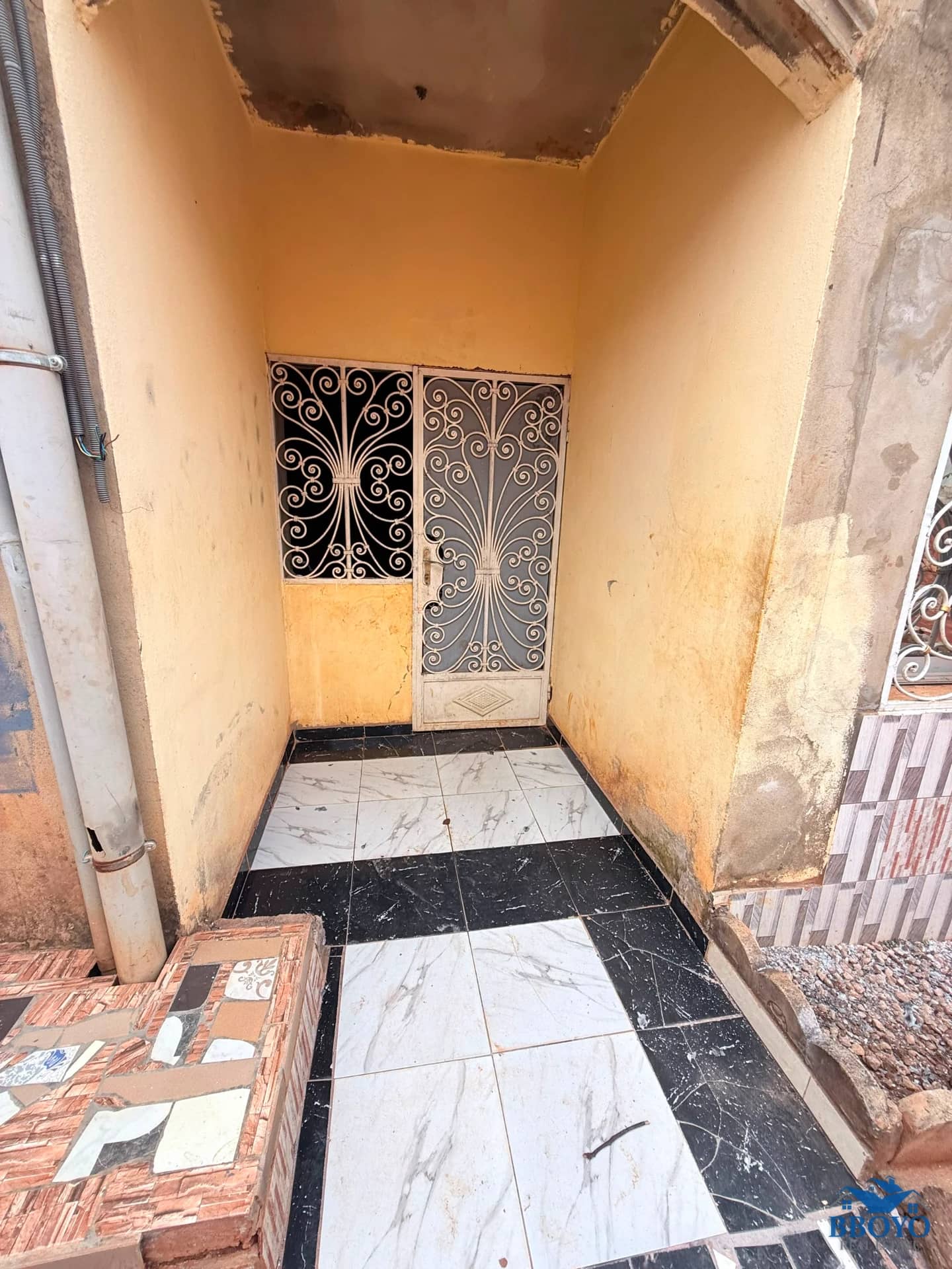 Immeuble R+2 à vendre à soa — photo 3