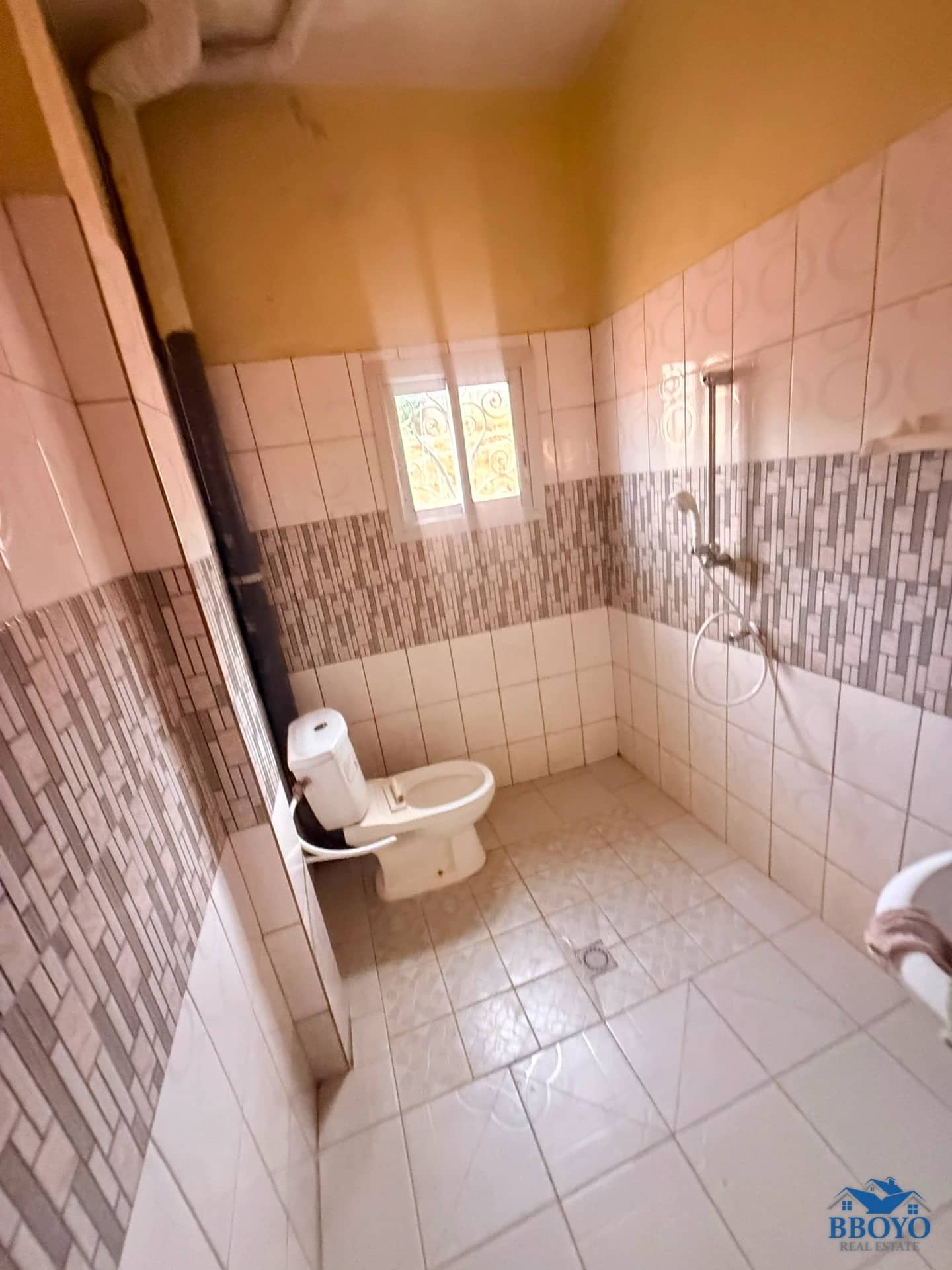 Immeuble R+2 à vendre à soa — photo 6