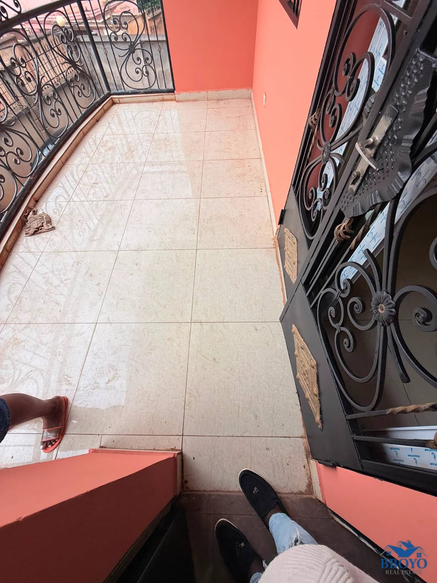 Appartement moderne à louer à Nkolfoulou — photo 2