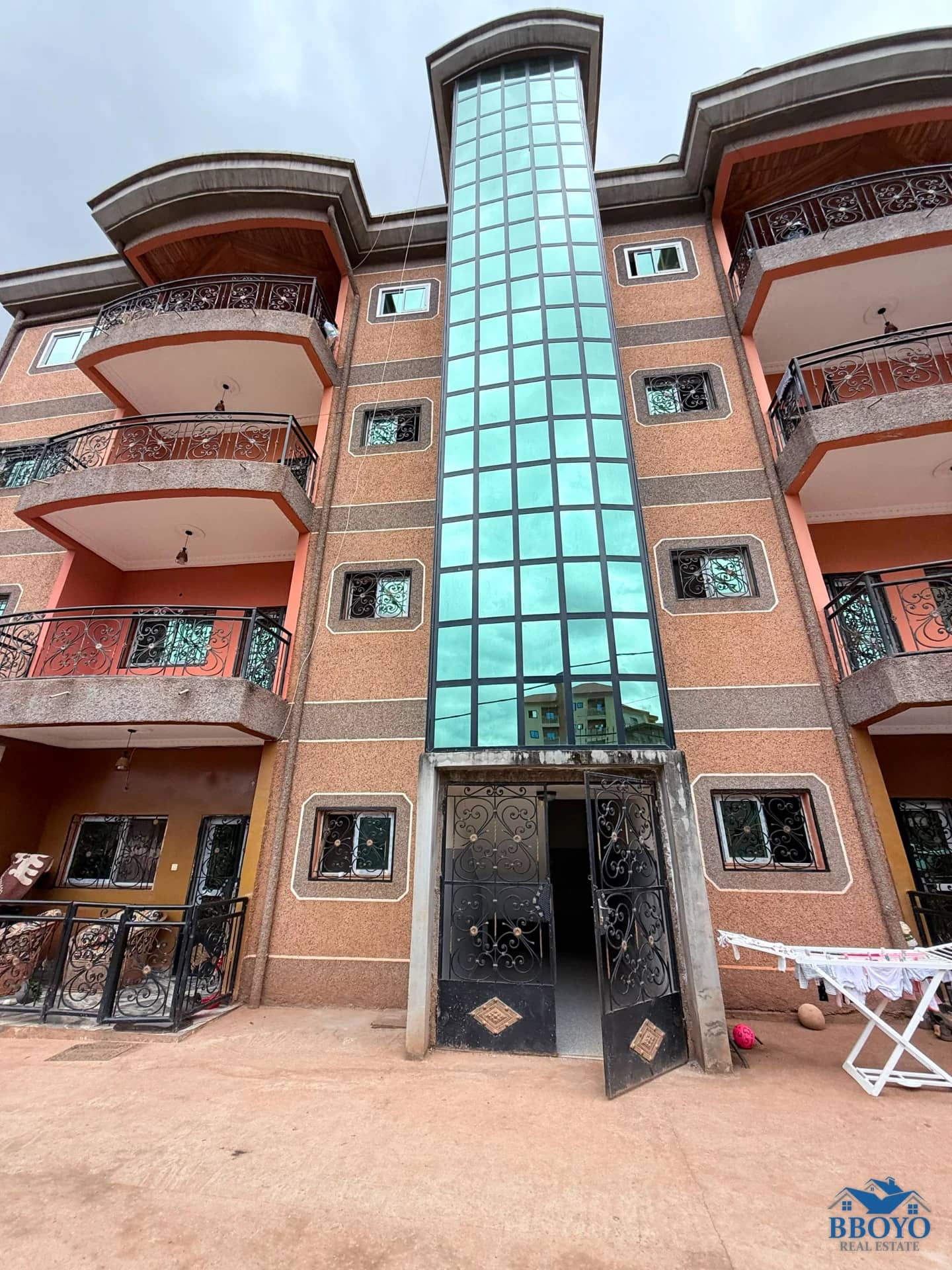 Appartement moderne à louer à Nkolfoulou