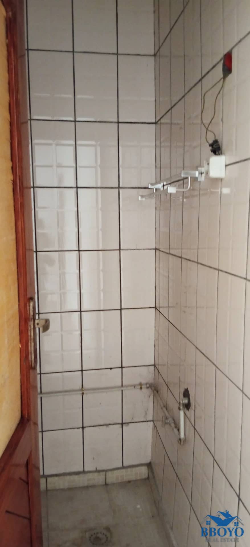 Luxury 2 bedrooms apartments for rent, Mile 2, Limbe — photo 6