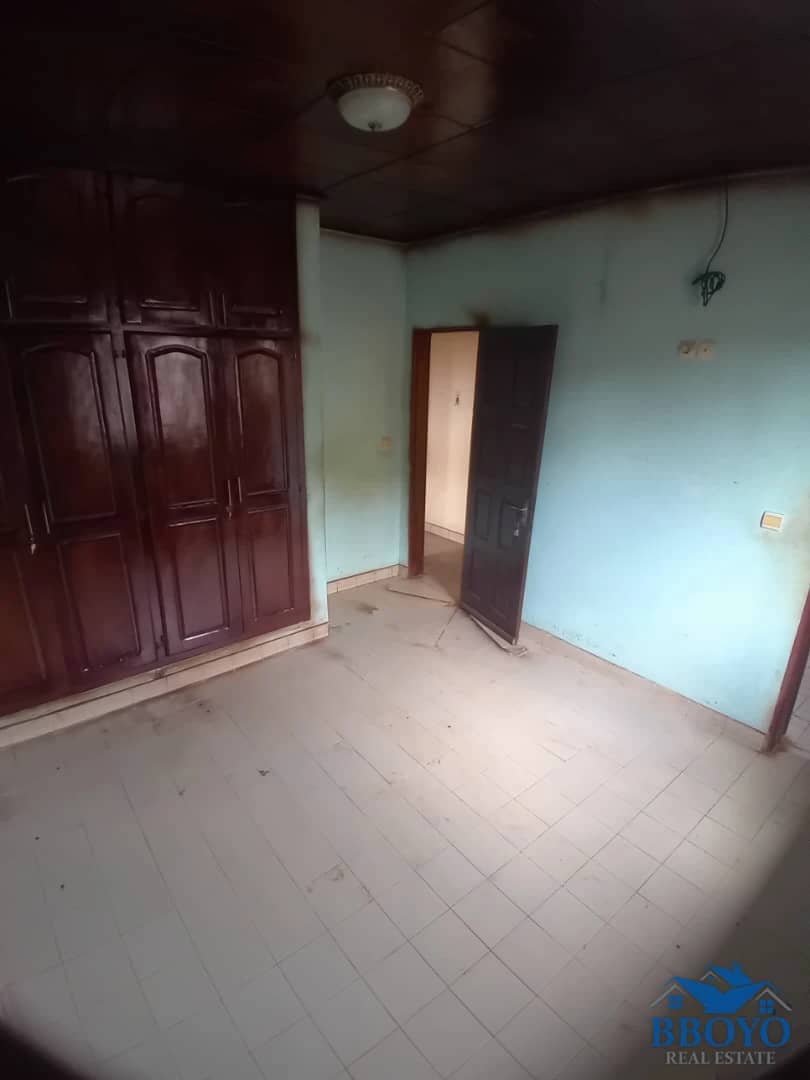 Villa à louer à Émana — photo 7