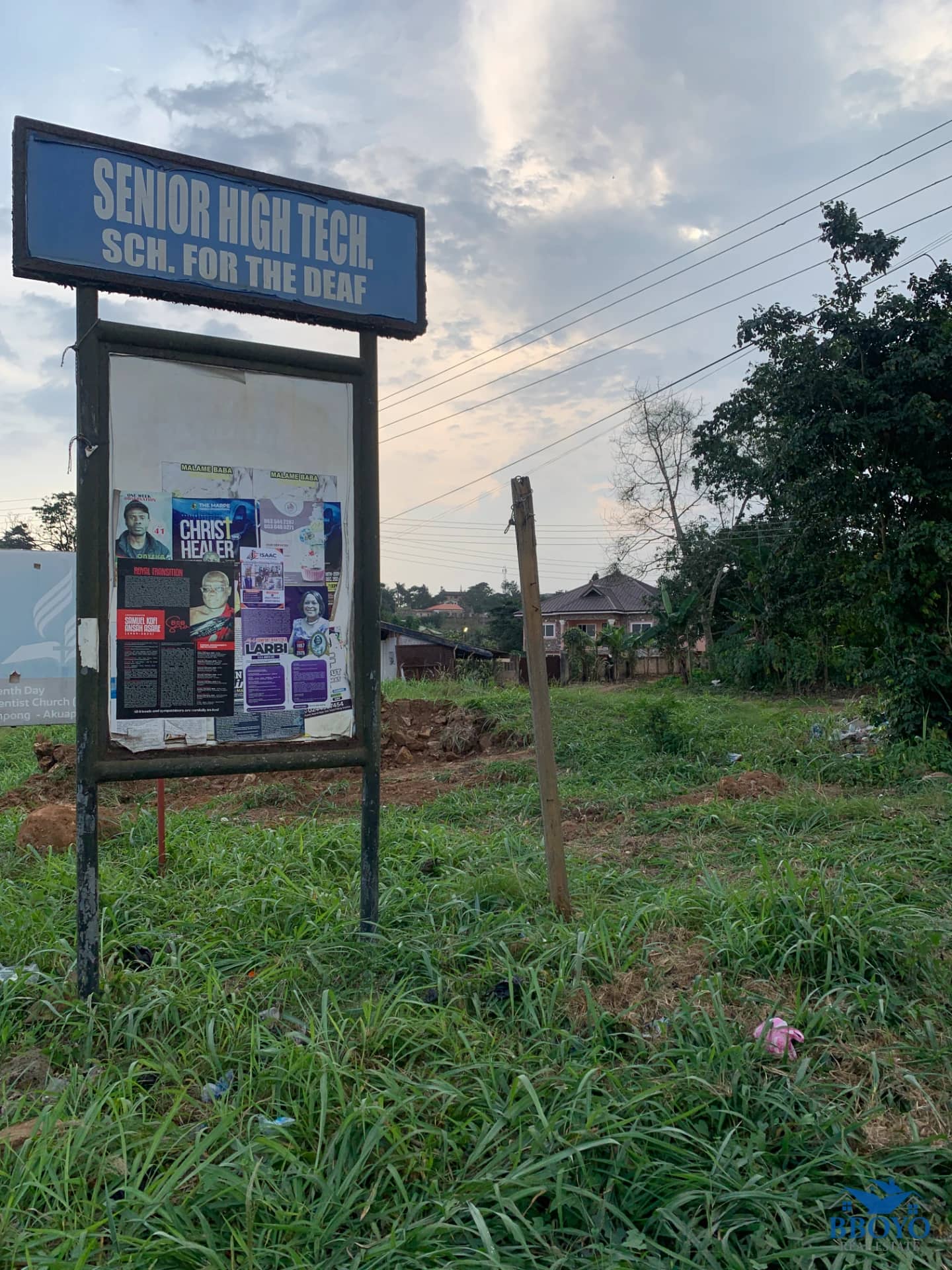 4 PLOTS OF LAND FOR SALE – MAMPONG AKUAPEM