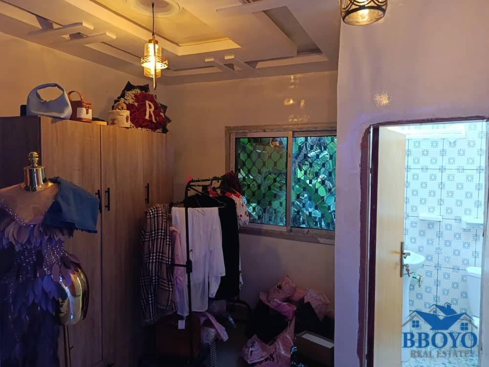 Mr Ogidi's House — photo 6