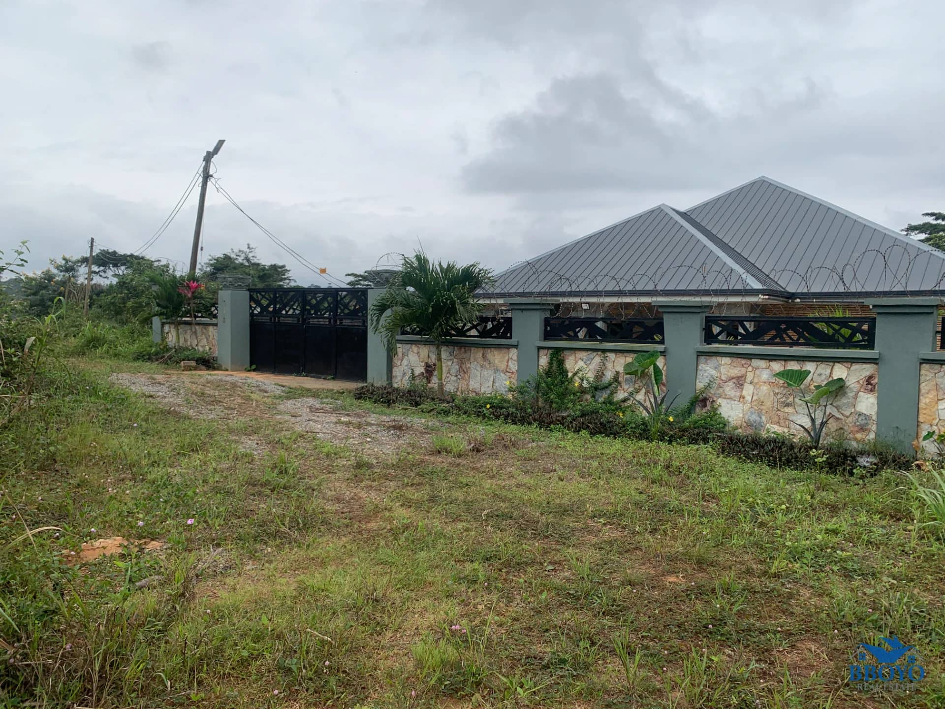 5-Bedroom House with Boys’ Quarters for Sale — main photo