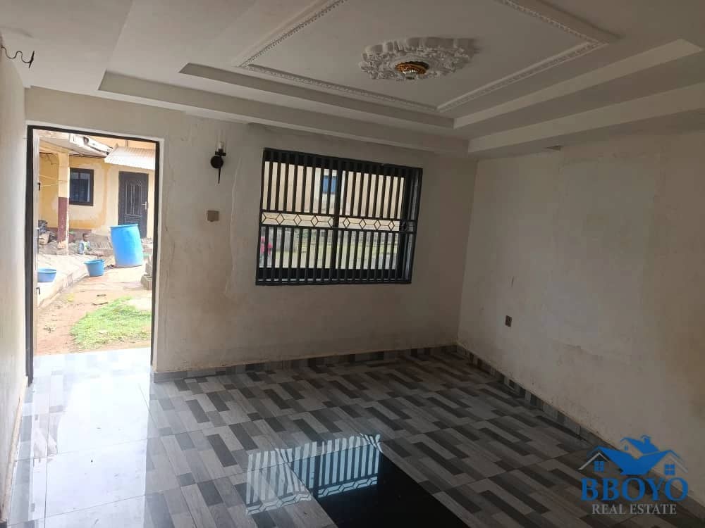 Pa Shey's compound — photo 3