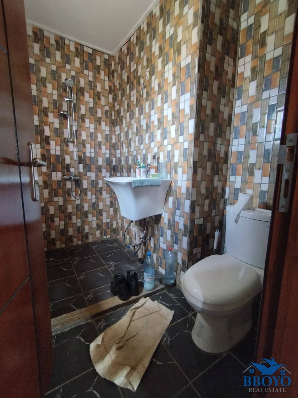 Duplex à louer à Odza — photo 3