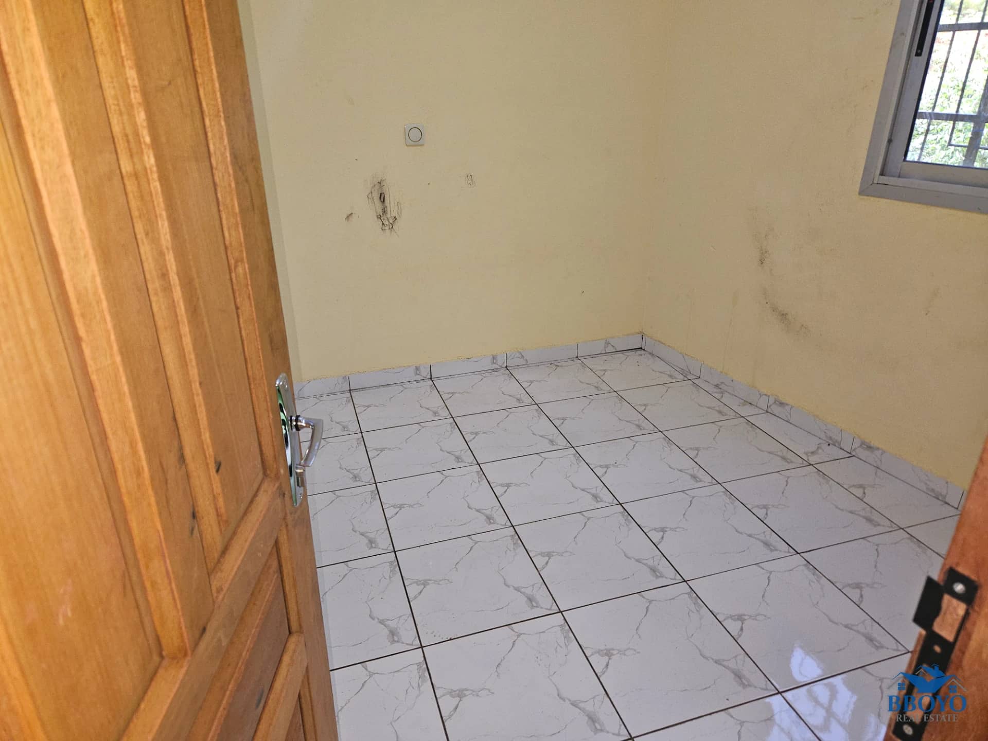 Spacious modern studio in Yaounde. — photo 7