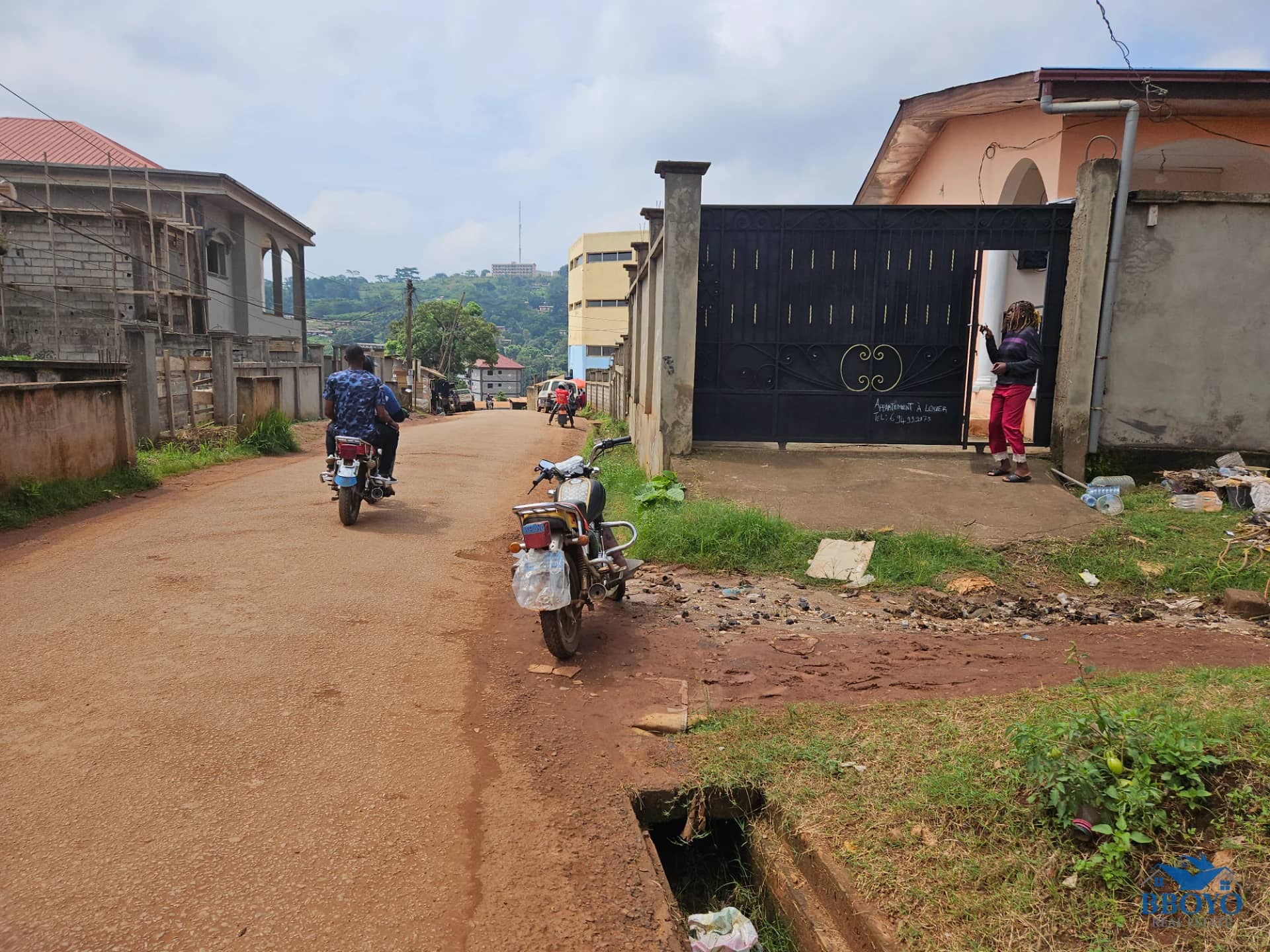 Beautiful villa in Yaoundé, move in ready.